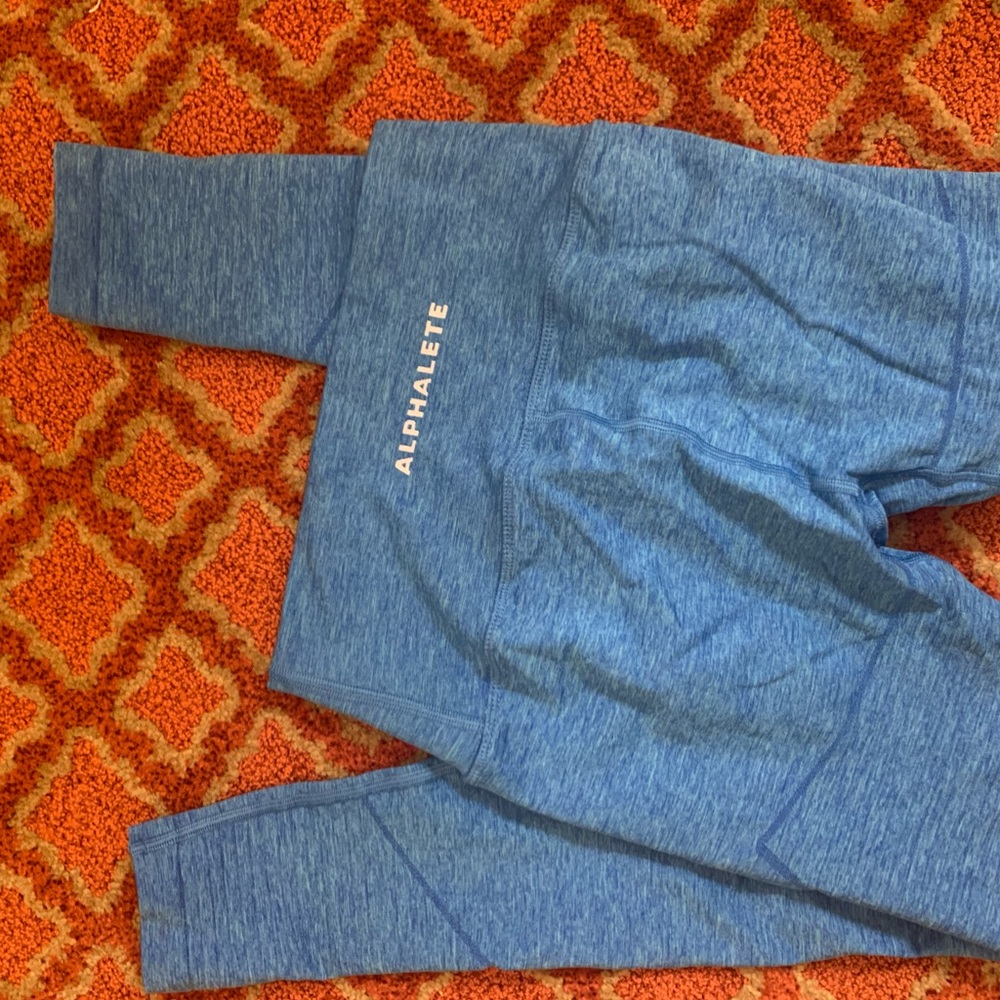 ALPHALETE LEGGINGS LIKE NEW